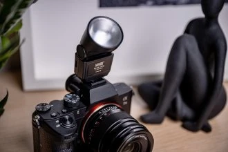 Fotoaparato blykstė - Newell Elea Mini Flash Gun (Newell, 300 mAh, 480 blykstės, 5600 K)