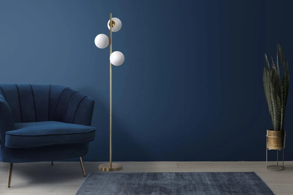 Lampa podłogowa Light Prestige Złota podłogowa lampa stojąca Dorado mleczne bańki do salonu