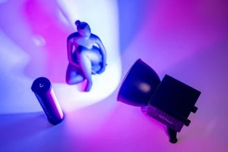Apšvietimo įranga - Newell Tara 40 RGB LED šviesa (integruota baterija, 2500K-6500K)