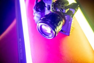 Apšvietimo Įranga - Newell RGB Kathi Pro II LED Lempa (reguliuojama 2700-6500K, 12 efektų, programėlės valdymas)