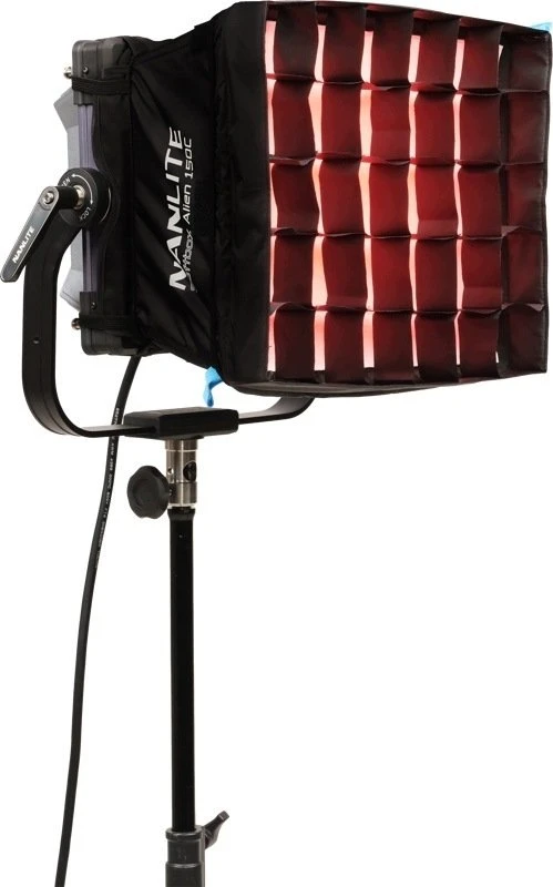 Studijos lempa Nanlite Alien 150C