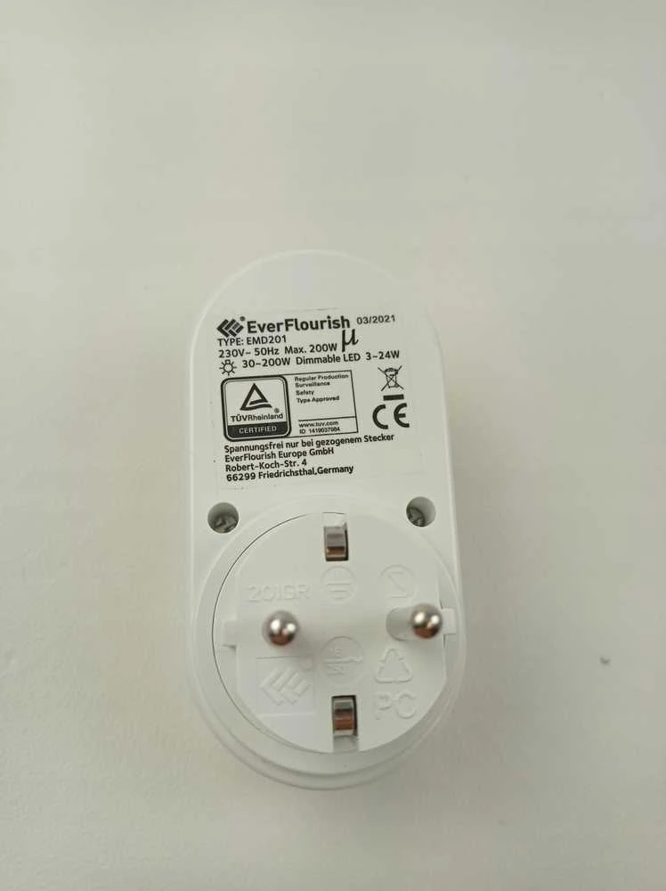 Kištukinis šviestuvas lizdui REV REV adapteris Kištukas su integruotu LED šviesos reguliatoriumi, baltas EMD201 20270112