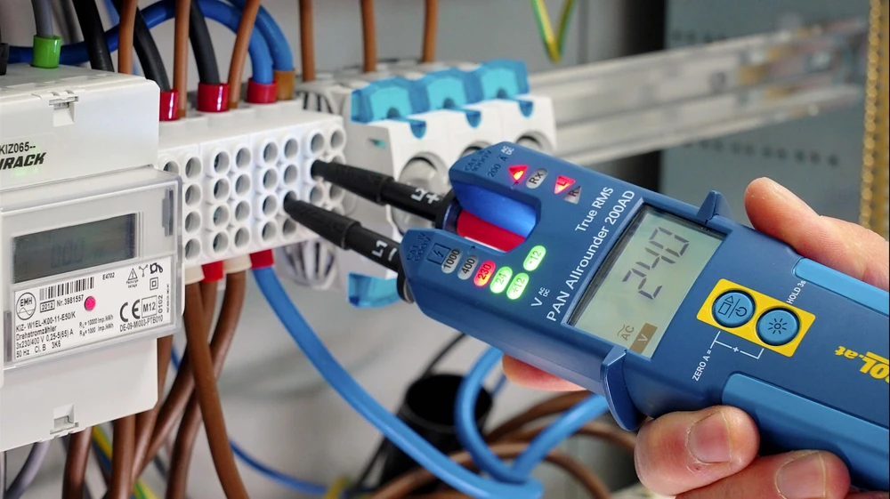 Lange Łukaszuk LED srovės / įtampos testeris + LCD 200A AC/DC (PANALLROUNDER200AD)