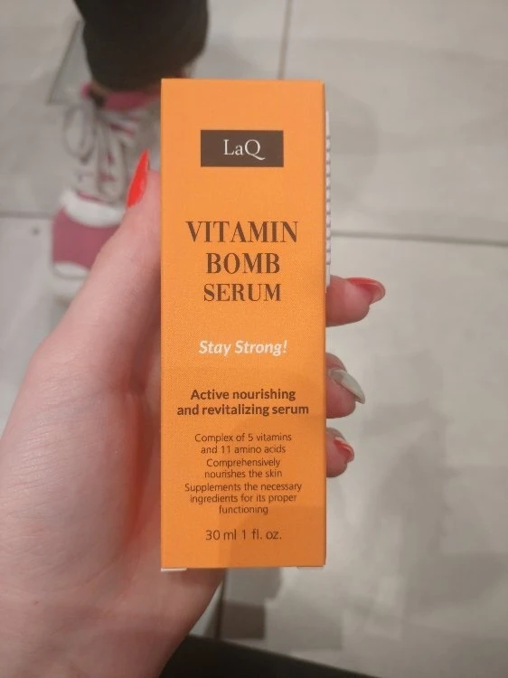 Latech LaQ aktyvus maitinamasis ir gaivinamasis veido serumas Vitamin Bomb Serum, 30 ml