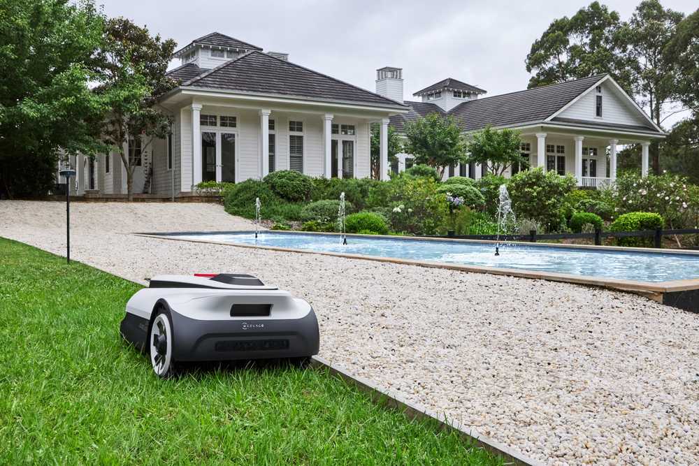 Belaidis vejos pjovimo robotas Ecovacs GOAT A1600 RTK