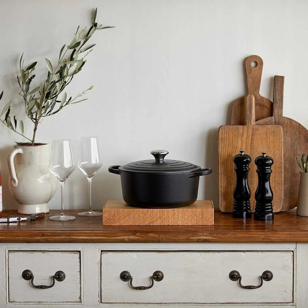 Virtuvinis Indas - Le Creuset Signature Keptuvė 28cm Apvalus Juodas