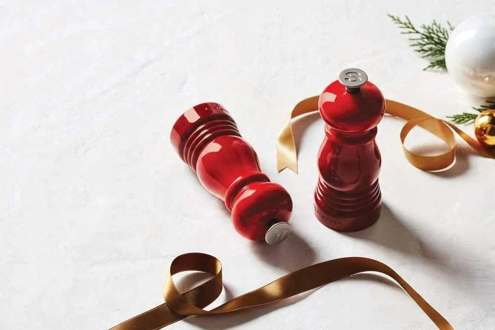 Le Creuset Salt and pepper grinder set 11cm red