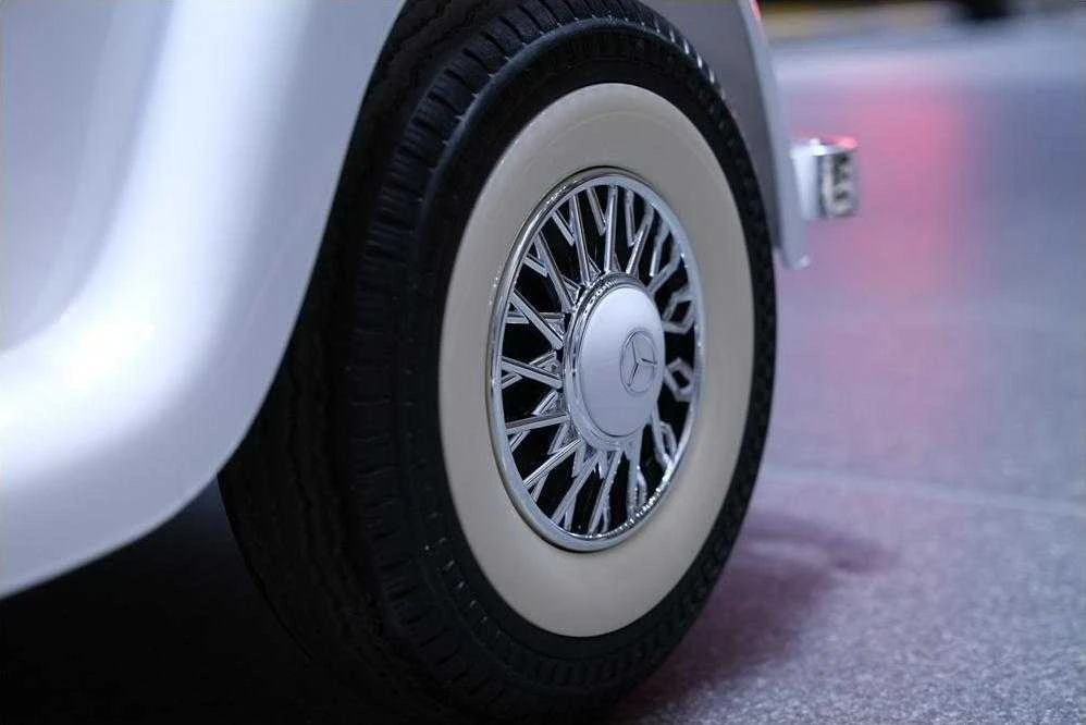 Lean Cars Dvivietis elektromobilis Retro Mercedes 540K, baltas