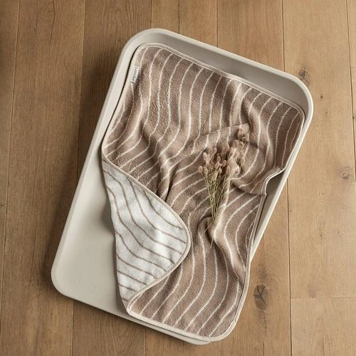 LEANDER - MATTY™ persirengimo stalo padėklas, Woodland, Cappuccino