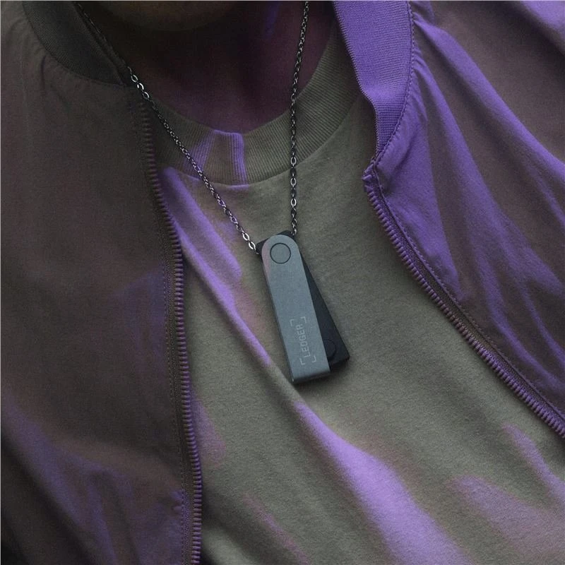 Aparatinė piniginė kriptovaliutoms Ledger Nano S Plus Pastel Rožinė