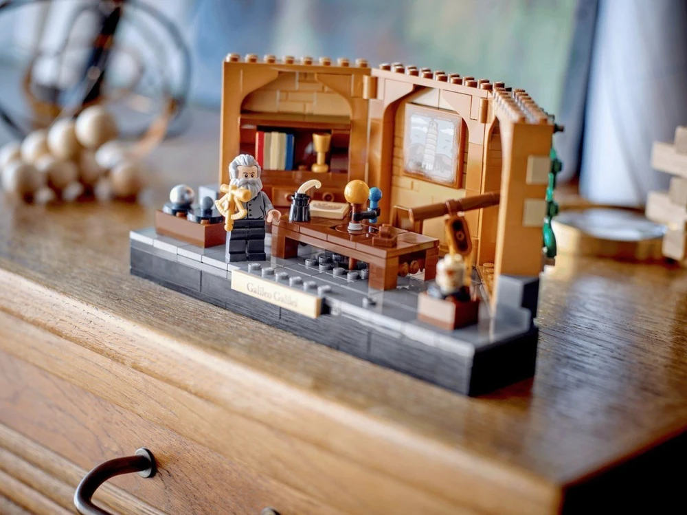LEGO Ideas - Hołd dla Galileusza 40595