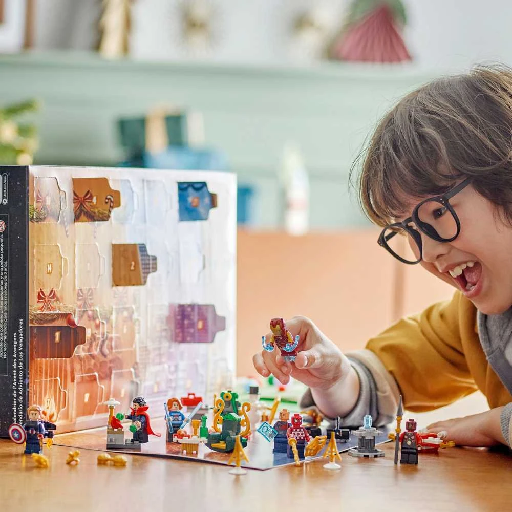 LEGO® Super Heroes Keršytojų advento kalendorius (76267)