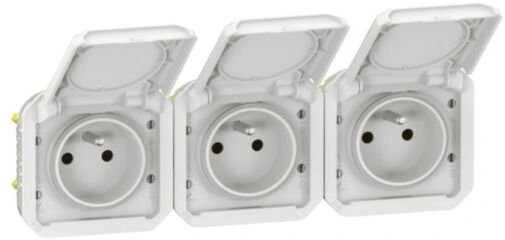 Legrand 069644L NAUJAS PLEXO 55 Lizdas 3x2P+Z horizontalus pilnas mechanizmas 16A - 250V AC~ baltas 069644L