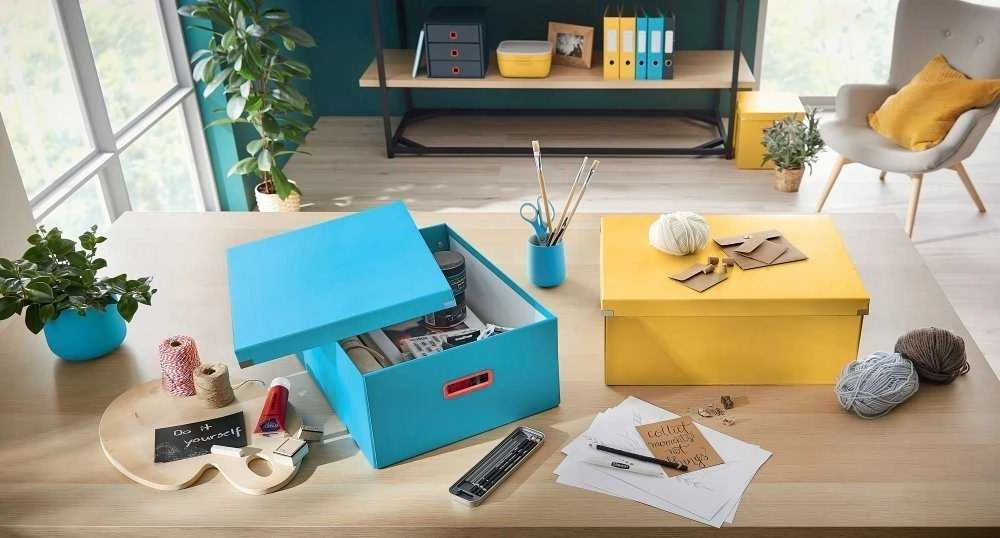 Mėlyna Leiktz Click & Store daiktadėžė su atidarytu dangčiu