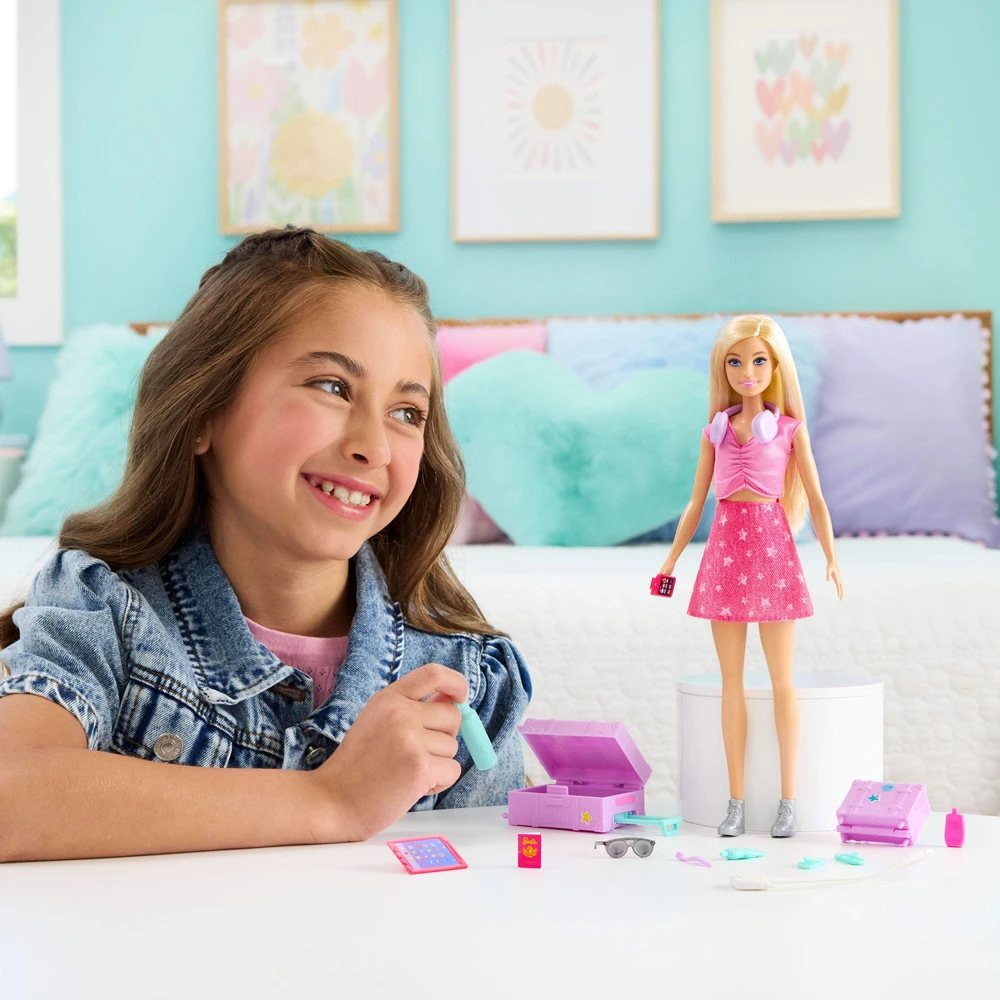 Mattel BARBIE MALIBU lėlė keliautoja (JMJ47)