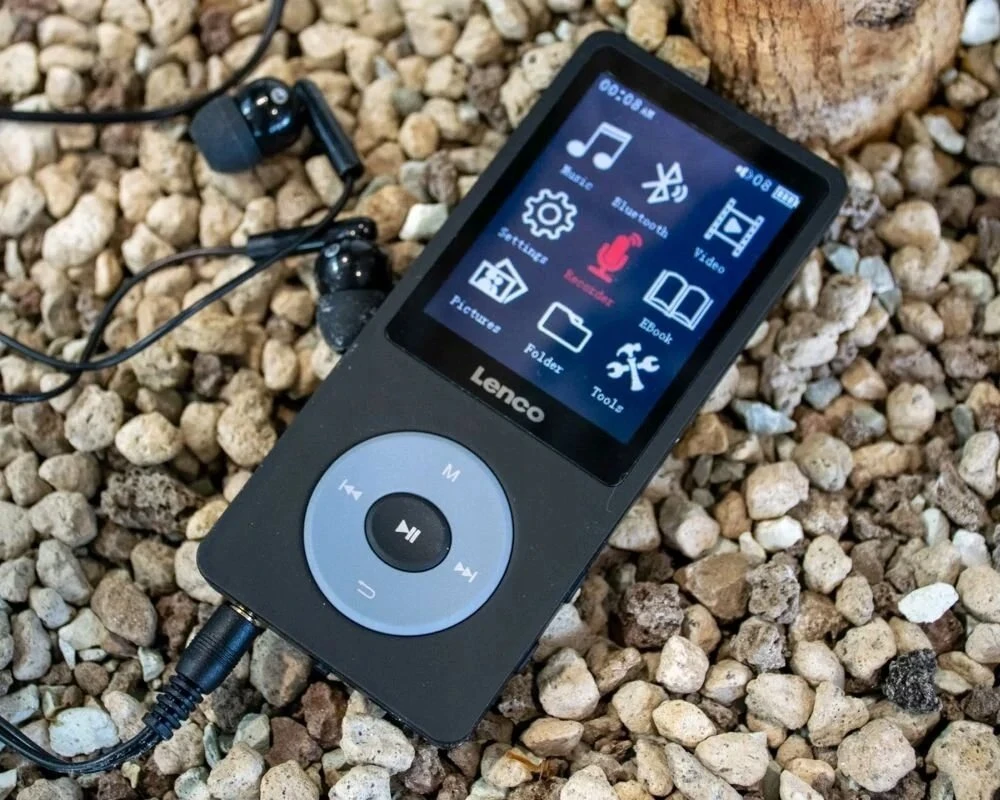 Lenco XEMIO-860 MP4 grotuvas 8GB juoda