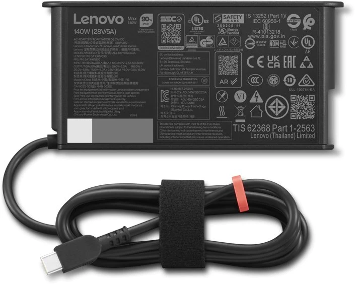 Lenovo 140W USB-C adapteris su informacine etikete