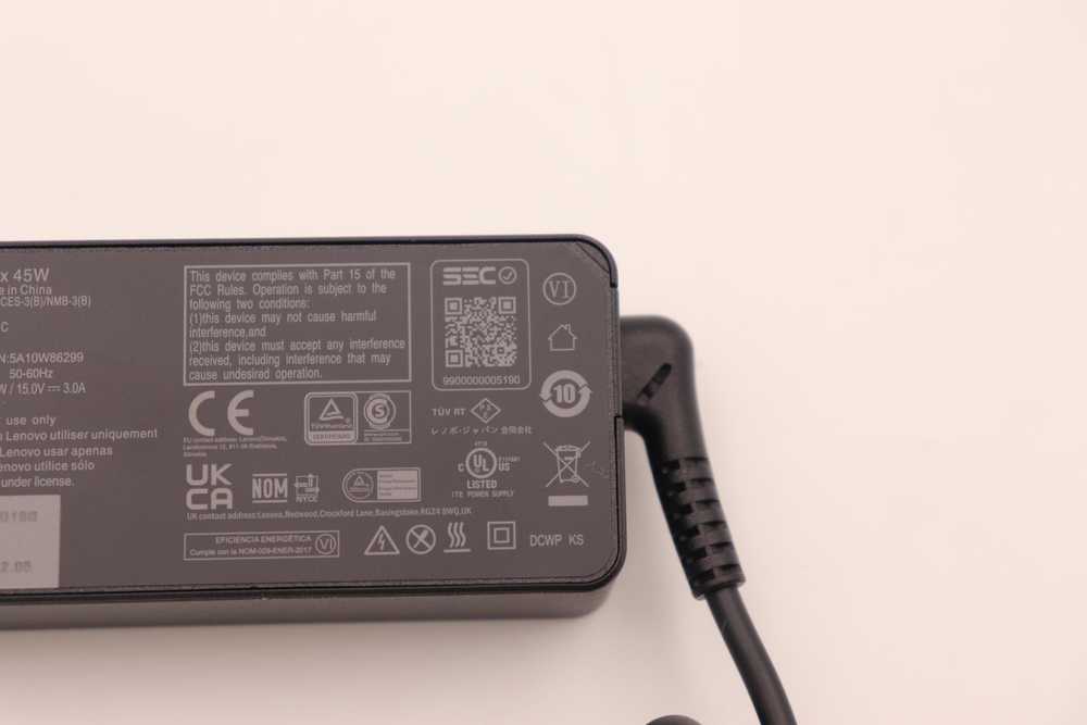Nešiojamojo kompiuterio maitinimo adapteris Lenovo 45 W, 2.25 A, (5A10W86299)