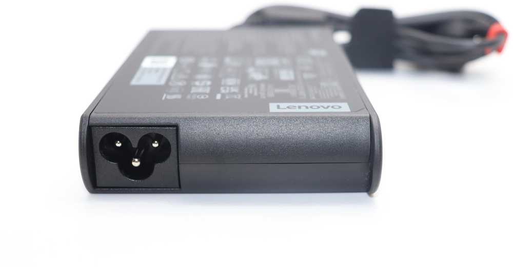 Nešiojamojo kompiuterio maitinimo adapteris Lenovo 135 W, 2.5 A, 20 V (5A11K67847)