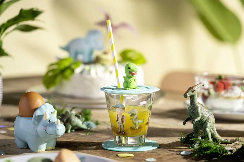 Leonardo Glass su dangteliu ir lėkšte 215 ml dinozauras BAMBINI AVVENTURA -