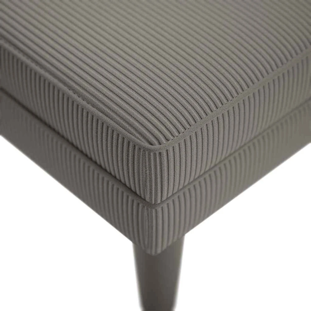 Sofa Chaise Lounge su pagalvės šviesiai pilku velveto audiniu