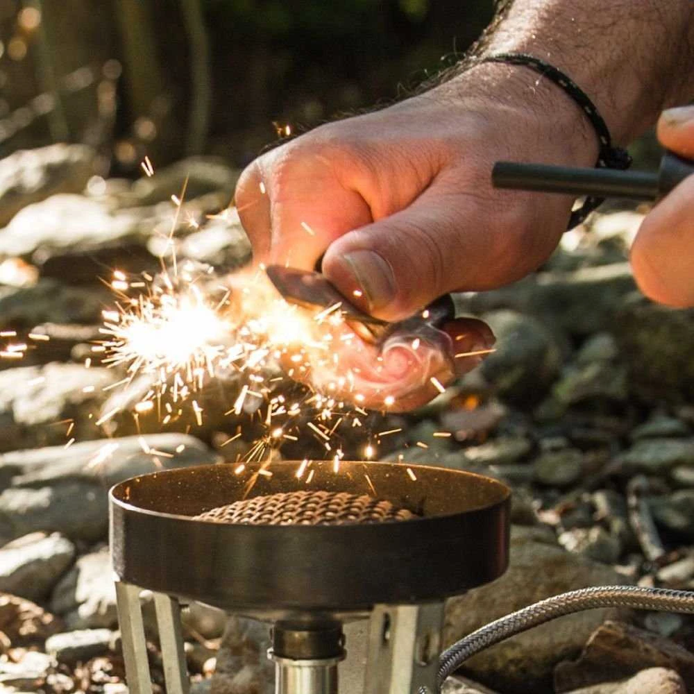 Light My Fire Pritemdykite „My Fire Tinder“. FireKnife Bio Cocoshell peiliui