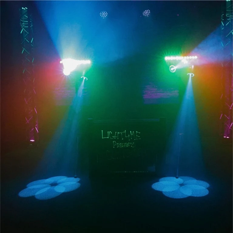 Carruzzo LIGHT4ME CLONE 1 LED RGBW šviesos efektas 2 galvutės