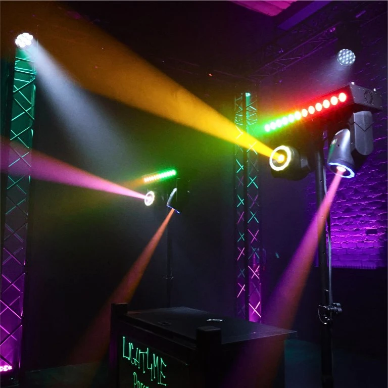 Carruzzo LIGHT4ME CLONE 1 LED RGBW šviesos efektas 2 galvutės