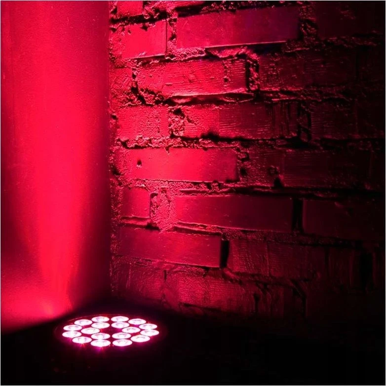L4M LIGHT4ME ALU HEXA PAR 18x10W RGBWA-UV headlight
