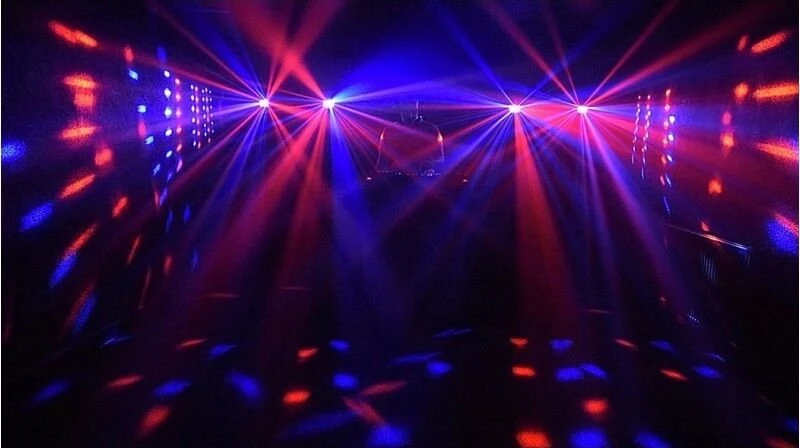 L4M LIGHT4ME LED BAR DERBY PAR apšvietimo komplektas