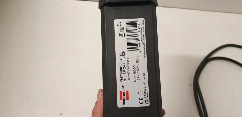 Carruzzo Brennenstuhl 1951560103 elektros tinklo ilgintuvas 3 m 6 AC išvestis(ys / čių) Vidaus Juoda, Šviesiai Žalia