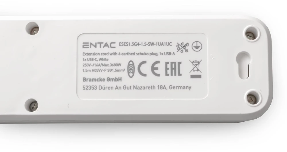 Listwa zasilająca ENTAC su USB-A i USB-C 4 gniazda 1,5 m Baltas