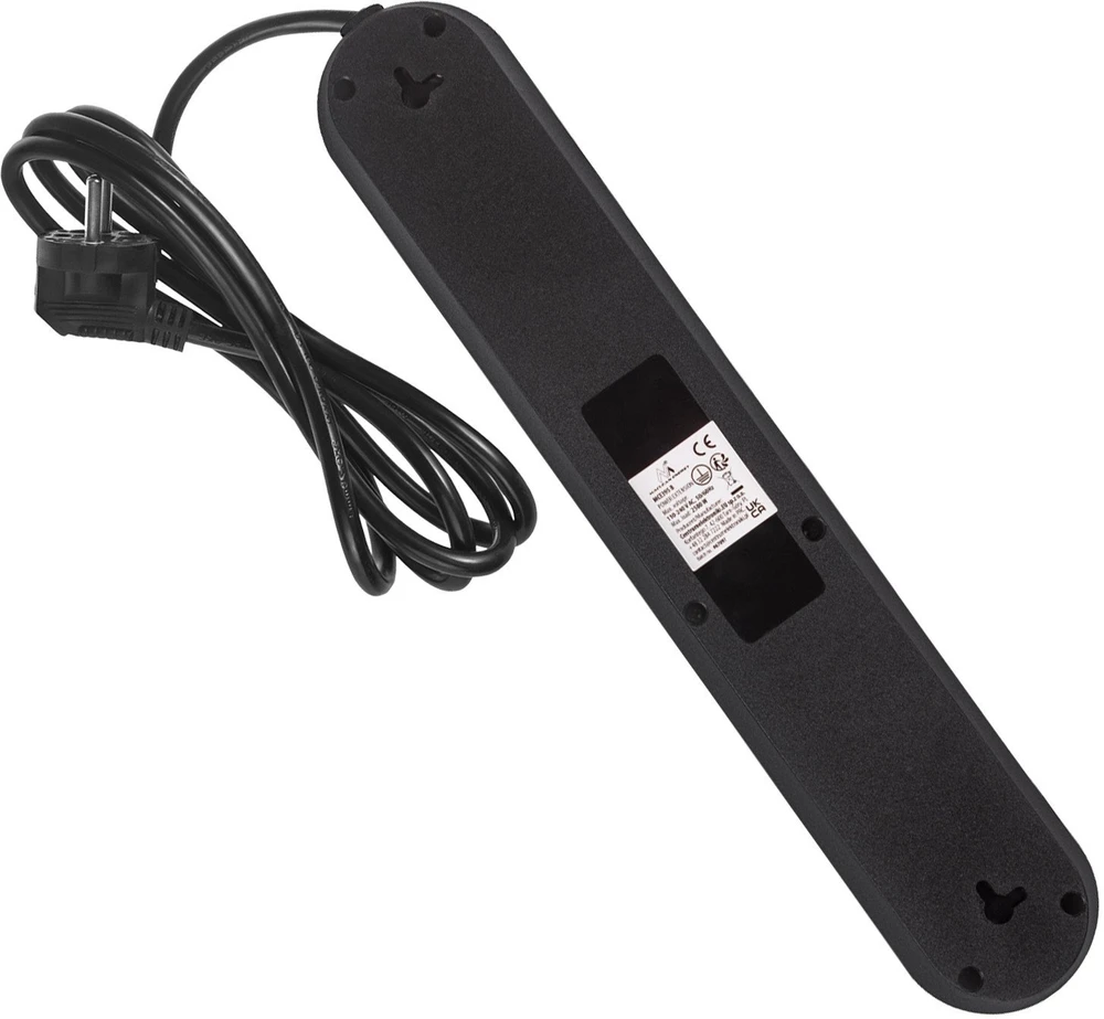 „Maclean“ maitinimo laidas, 5 lizdų prailginimo laidas + 3xUSB, 110-240V AC 50/60Hz, 2.1A max 2500W, 1.5m, juodas, MCE395 B