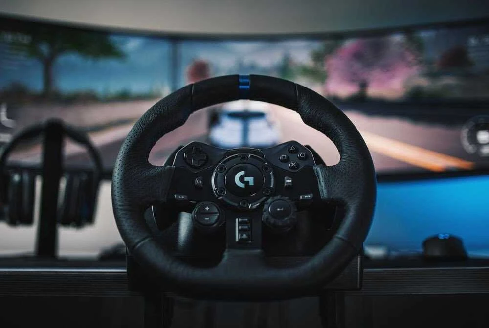 Logitech G923 SE + Shifter PS4/PS5/PC