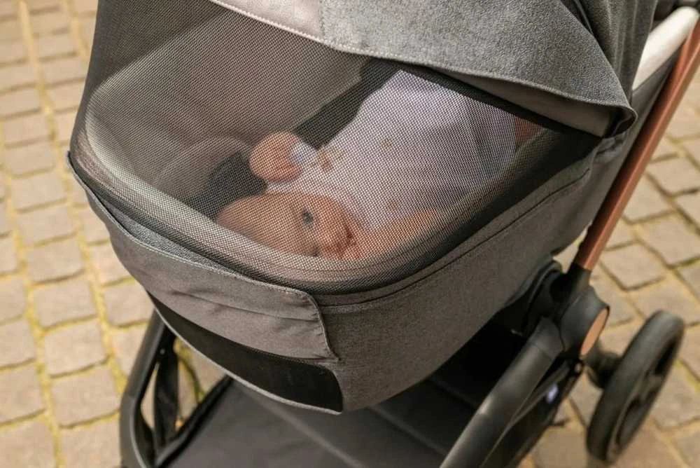 Chicco Vežimėlio gondola Gran Comfort Juodas Satin CHICCO