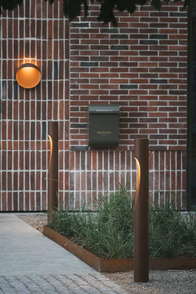 Louis Poulsen Flindt Garden Bollard Corten Colour Long Base Wo/Adaptor LED 3000K 6.5W III 215 Lm (5747402568)