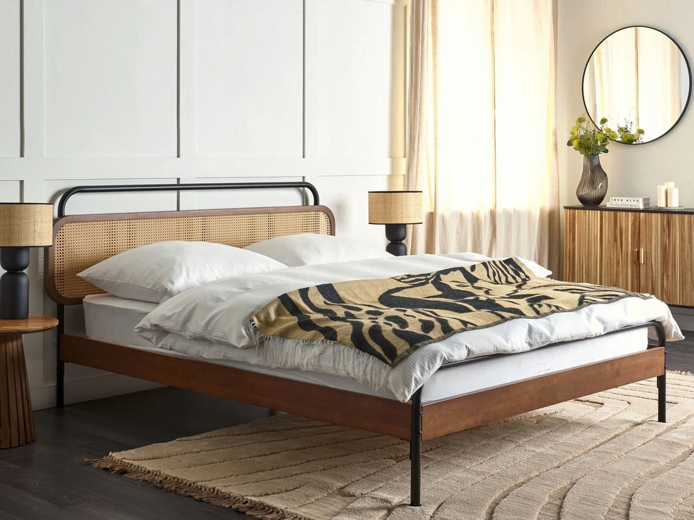 Beliani Rotango lova BOUSSICOURT 160 x 200 cm tamsiai ruda