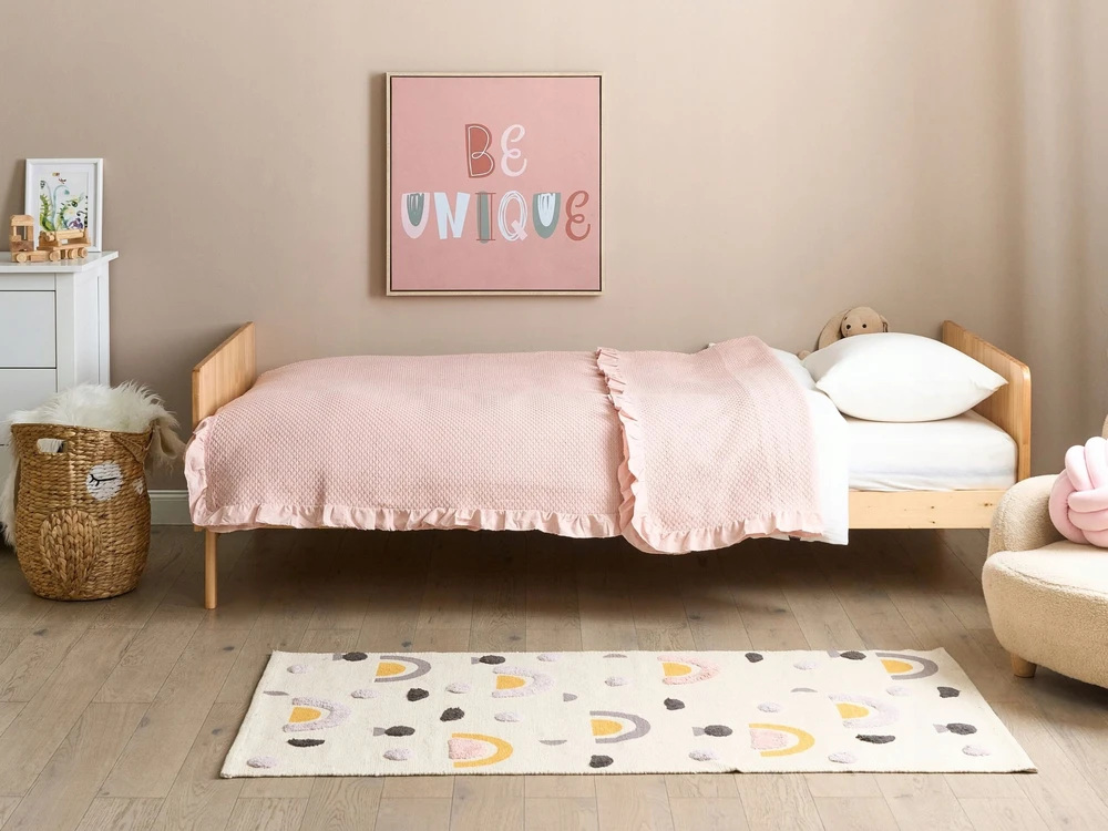 Beliani Viengulė lova BONNAC 90 x 200 cm iš pušies medienos, šviesiai ruda