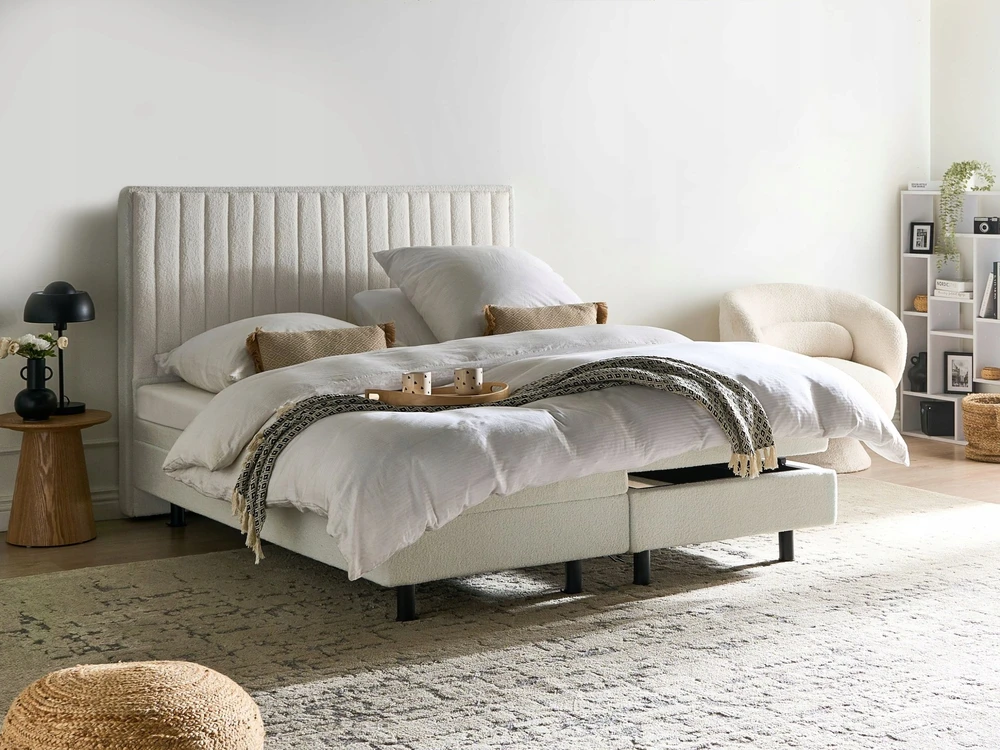 Beliani Reguliuojama lova Boucle CASTELLAN 160 x 200 cm, kreminė balta