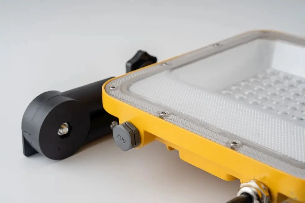Loyal Lighting Nešiojama LED lempa 3400 lm IP65 4K su stovu/laidu/VDE kištuku (LY-LWL-C 30N)