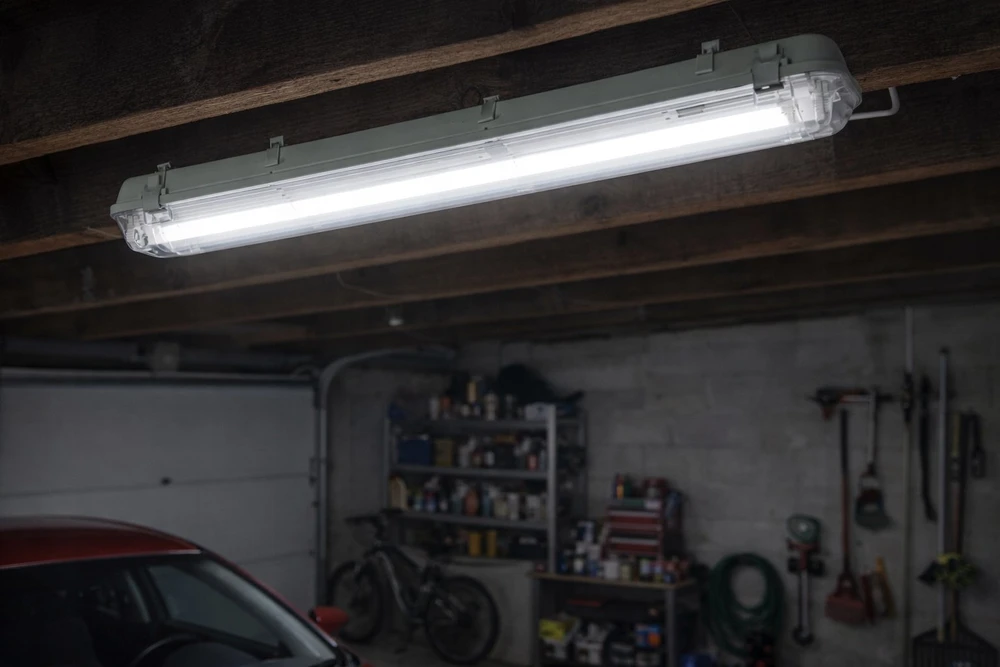 Loyal Lighting Šviestuvas IP65 LL 120cm + 2 x Vamzdis 120cm 6,5K LY-T8-12-65