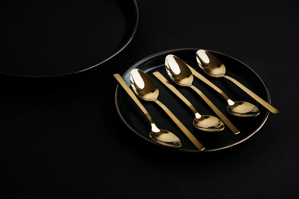 Lumarko STALIAUS RINKINYS PIANO GOLD 24 DALYS DĖŽUTĖJE 29330