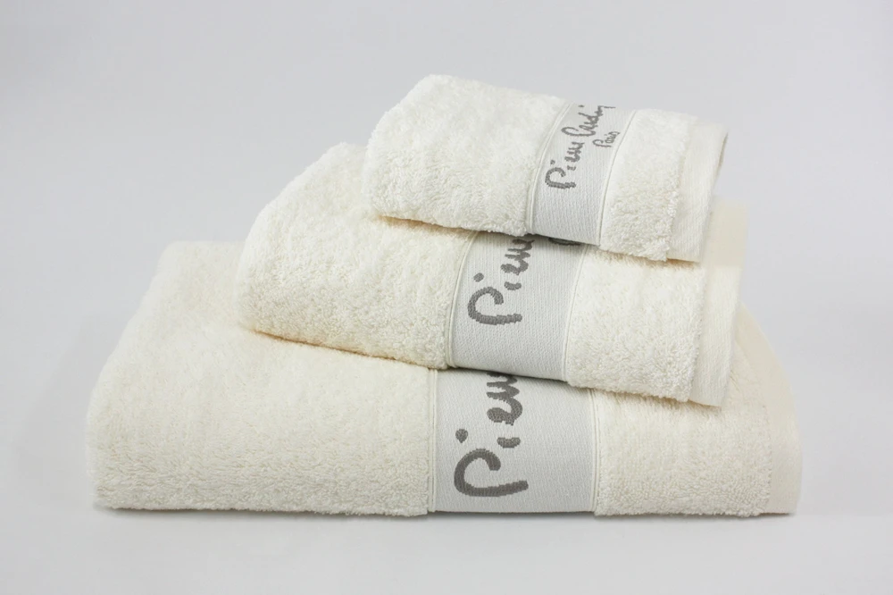 Rankšluostis Pierre_Cardi Rankšluosčių komplektas Pierre Cardin 103 MILK 3 vnt.