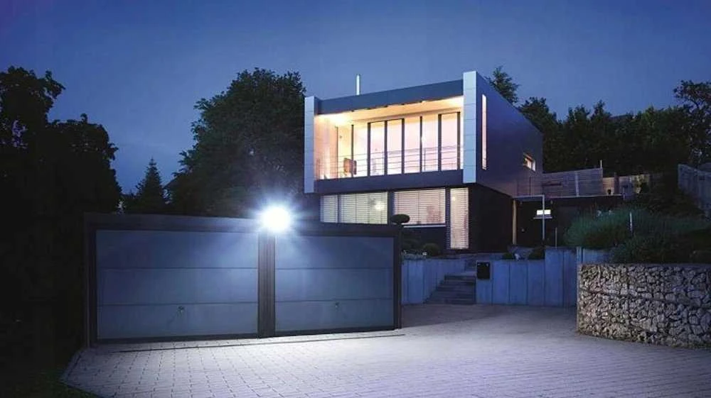 Lumax Prožektorius LED FLOODLIGHT 50W 4250lm 4000K IP65 neutraliai balta NW juodas 3 metų garantija LED LabsFAROFORM