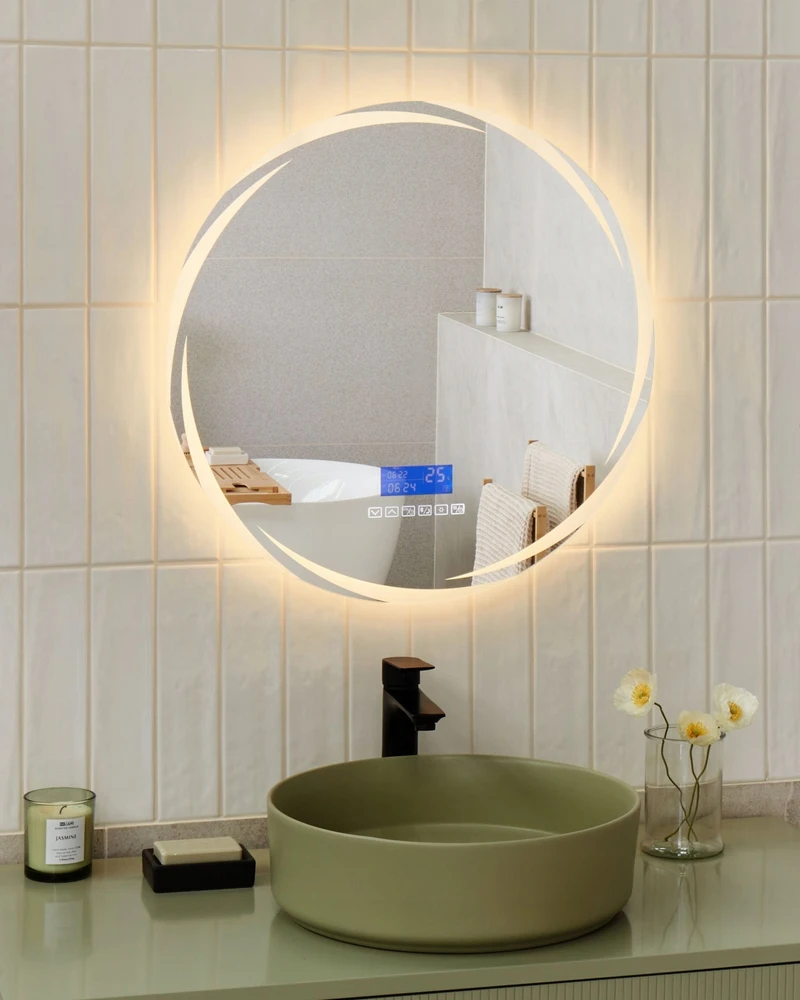 Beliani Vonios kambario veidrodis su LED apšvietimu TANAY 60 cm 60 cm su įmontuotu Bluetooth garsiakalbiu sidabrinis