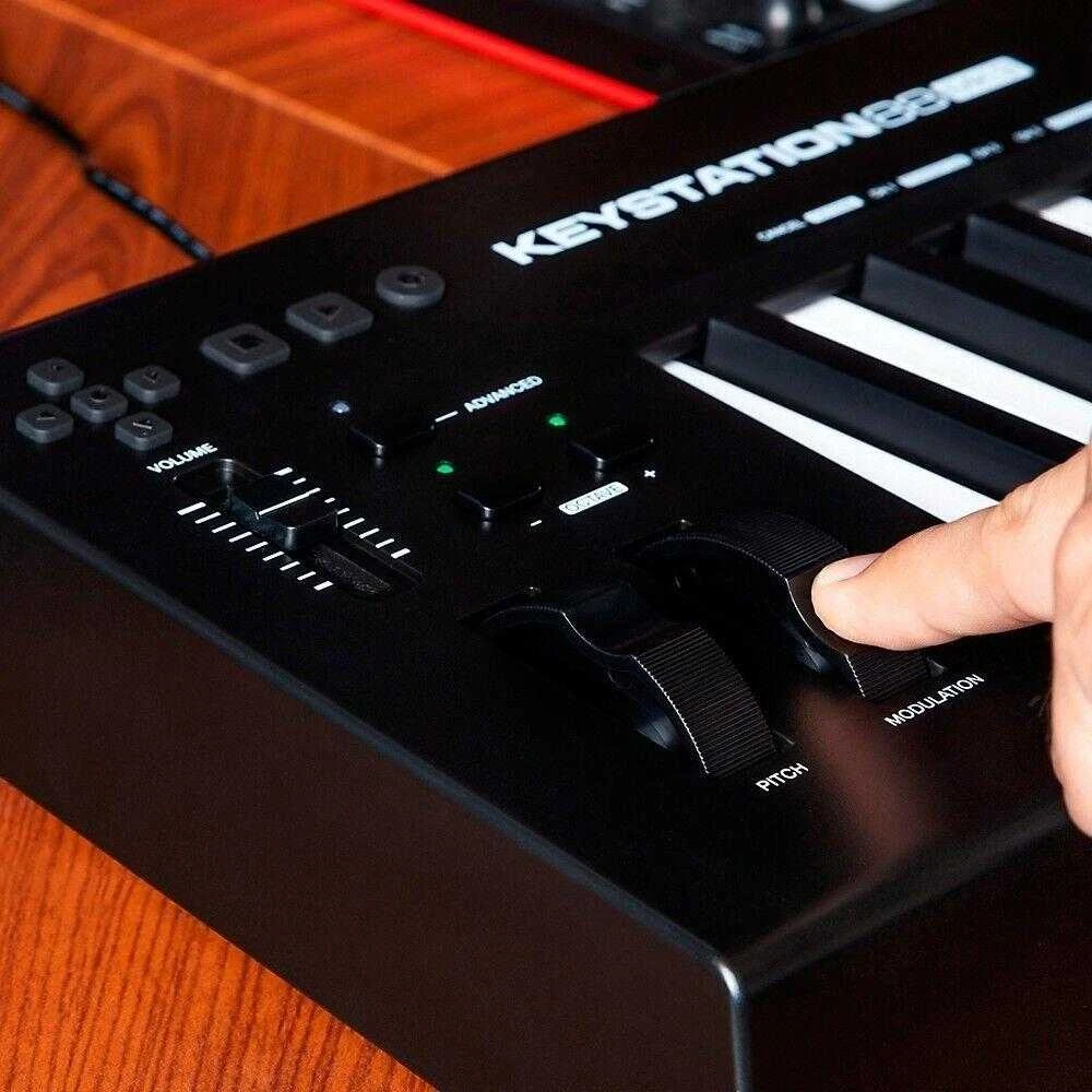 M-AUDIO Keystation 88 MK3 MIDI klaviatūra