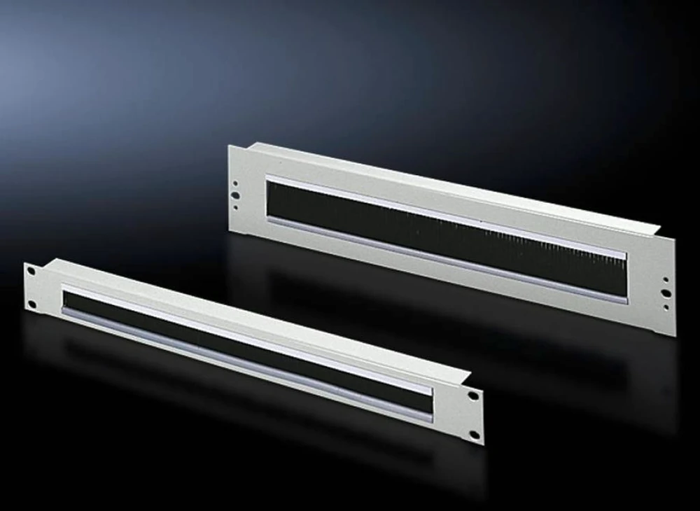 m_Rittal kabelių įvado skydelis su šepetėlių juostele 482,6 mm (19") (7140.535)