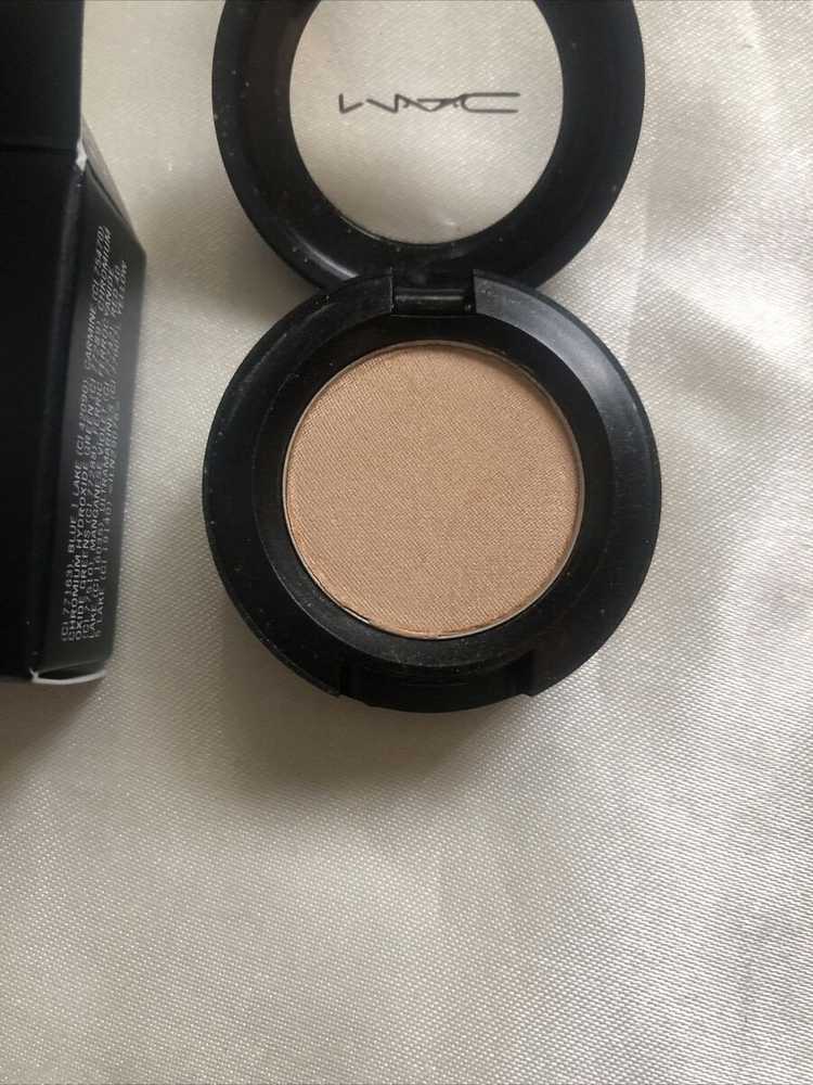 Mac Cosmetics MAC AKIŲ ŠEŠĖLIAI „RICEPAPER FROST“