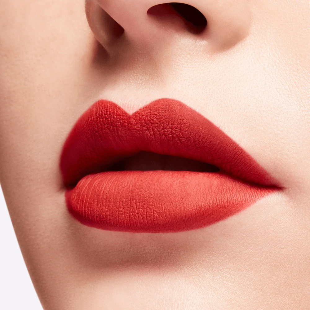 Mac Cosmetics Ilgai išliekantys skysti lūpų dažai (Locked Kiss Ink) 4 ml