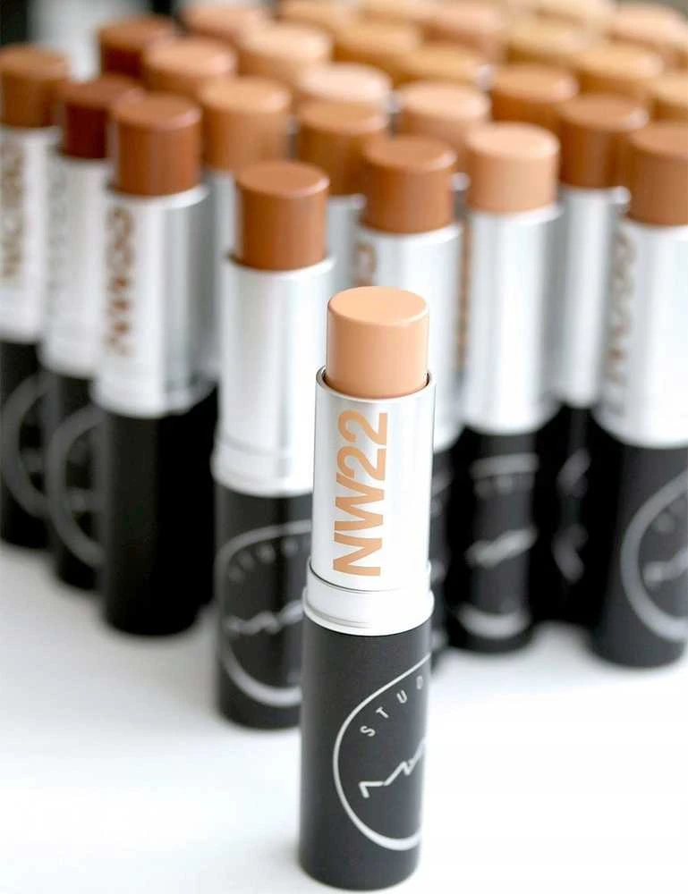 MAC Studio Fix makiažo pagrindo pieštukas NW22, 9 g